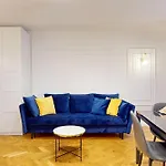 Blue Velvet Center Szpitalna * Warszawa