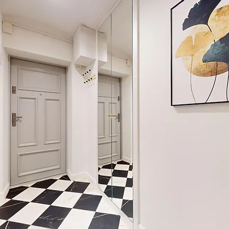 Blue Velvet Center Szpitalna * Varsó